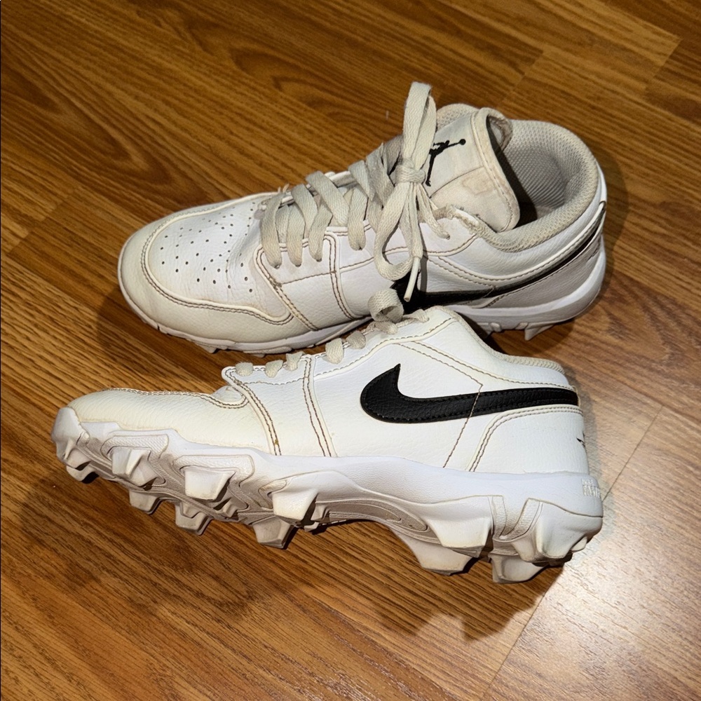 Nike Air Jordan 1 Football Cleats 5Y
